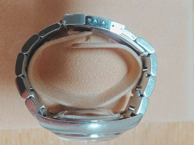 ロレックス エクスプローラー 114270（高級時計）の商品画像 - 査定依頼日：2025年4月23日 - 最高査定価格：800,000円