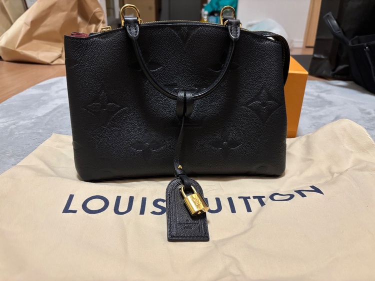 不明（ブランドバッグ）の商品画像 - 査定依頼日：2025年7月26日 - 最高査定価格：270,000円