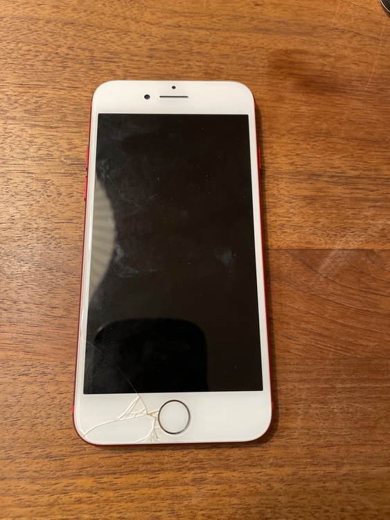 iPhone７（スマホ）の商品画像 - 査定依頼日：2026年2月17日 - 最高査定価格：2,500円