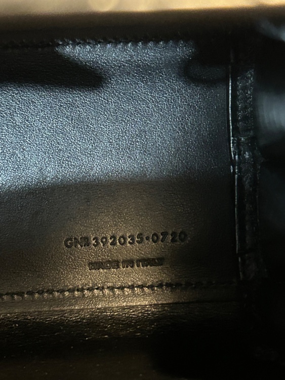 イブサンローラン  （ブランドバッグ）の商品画像 - 査定依頼日：2026年1月10日 - 最高査定価格：120,000円