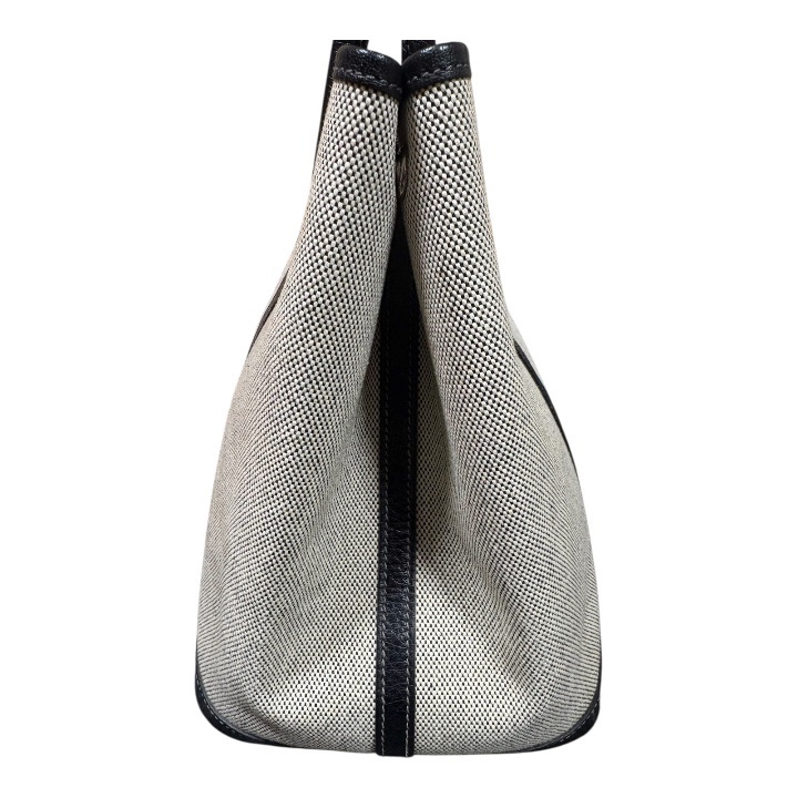 ガーデンパーティ（ブランドバッグ）の商品画像 - 査定依頼日：2026年1月27日 - 最高査定価格：140,000円