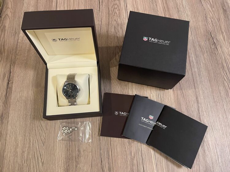 タグホイヤー カレラ WAS211（高級時計）の商品画像 - 査定依頼日：2025年10月2日 - 最高査定価格：135,000円