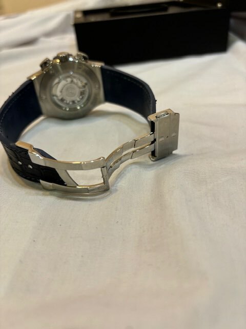 ウブロ クラシックフュージョン 521.NX.7170.Ｌ（高級時計）の商品画像 - 査定依頼日：2025年4月20日 - 最高査定価格：700,000円