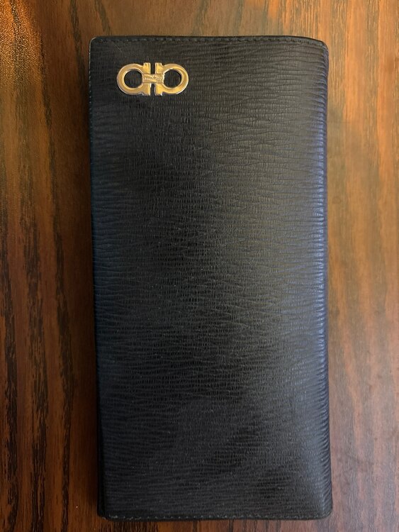 フェラガモ  （ブランドバッグ）の商品画像 - 査定依頼日：2025年5月4日 - 最高査定価格：1,500円