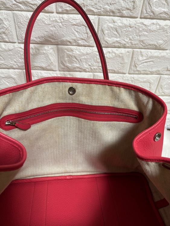 エルメス ガーデンパーティPM ネゴンダ ブーゲンビリア □N刻印（ブランドバッグ）の商品画像 - 査定依頼日：2025年11月21日 - 最高査定価格：160,000円