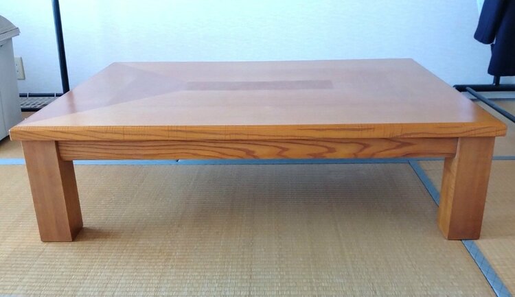 テーブル（家具・寝具）の商品画像 - 査定依頼日：2026年2月17日 - 最高査定価格：3,000円