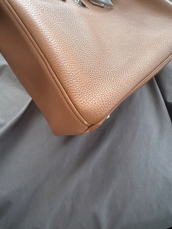 30 ゴールド　トゴ（ブランドバッグ）の商品画像 - 査定依頼日：2025年7月5日 - 最高査定価格：3,000,000円