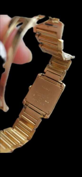 カルティエ タンク （高級時計）の商品画像 - 査定依頼日：2025年3月19日 - 最高査定価格：2,600,000円