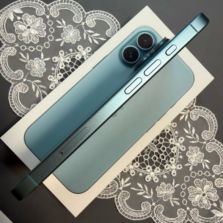 iPhone iPhone 16 256GB SIMフリー（スマホ）の商品画像 - 査定依頼日：2026年9月20日 - 最高査定価格：96,000円