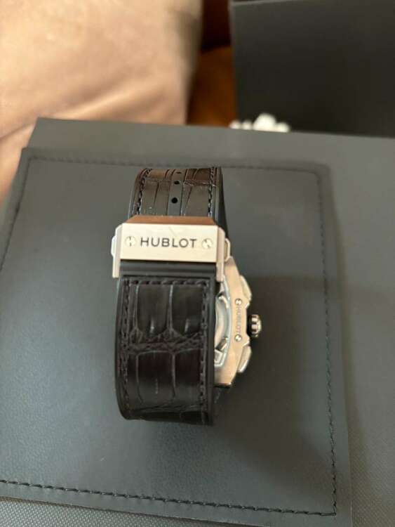 ウブロ ビックバン 601NM0173LQ（高級時計）の商品画像 - 査定依頼日：2025年4月17日 - 最高査定価格：1,200,000円