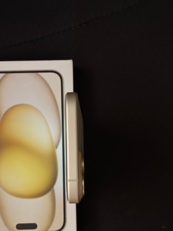 iPhone 15 Plus 128GB SIMフリー（スマホ）の商品画像 - 査定依頼日：2026年3月9日 - 最高査定価格：63,000円