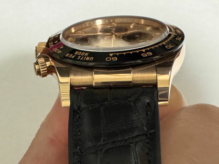 ロレックス デイトナ （高級時計）の商品画像 - 査定依頼日：2025年11月21日 - 最高査定価格：6,200,000円