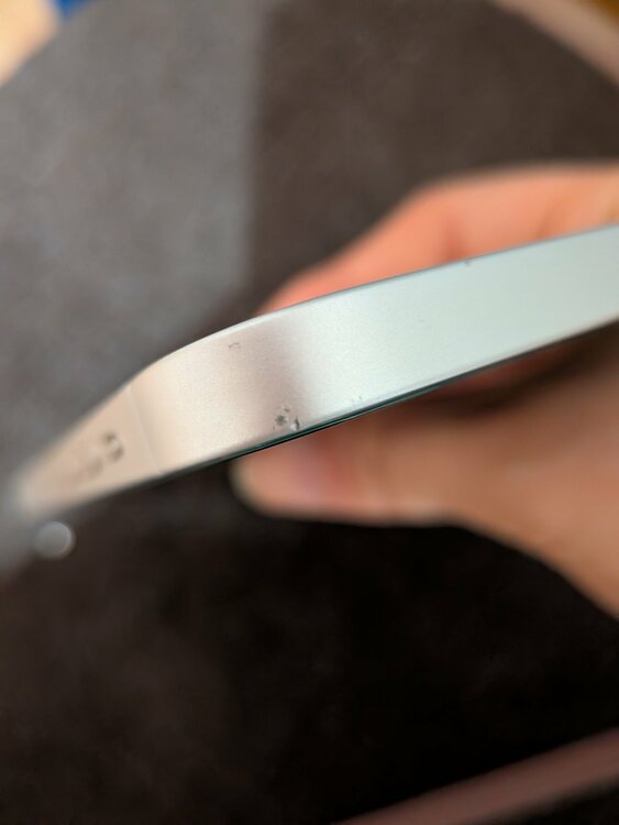 iPhone 12 64GB au（スマホ）の商品画像 - 査定依頼日：2026年4月5日 - 最高査定価格：24,000円