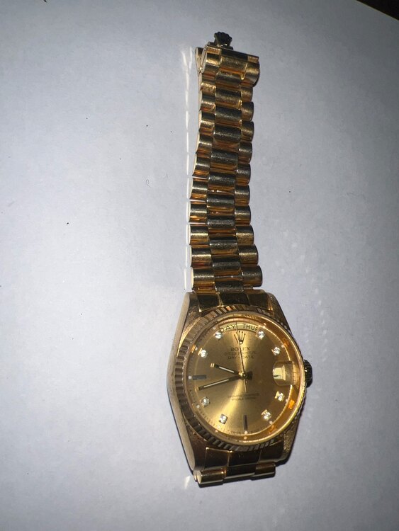 ロレックス　デイデイト（高級時計）の商品画像 - 査定依頼日：2025年4月30日 - 最高査定価格：1,000,000円