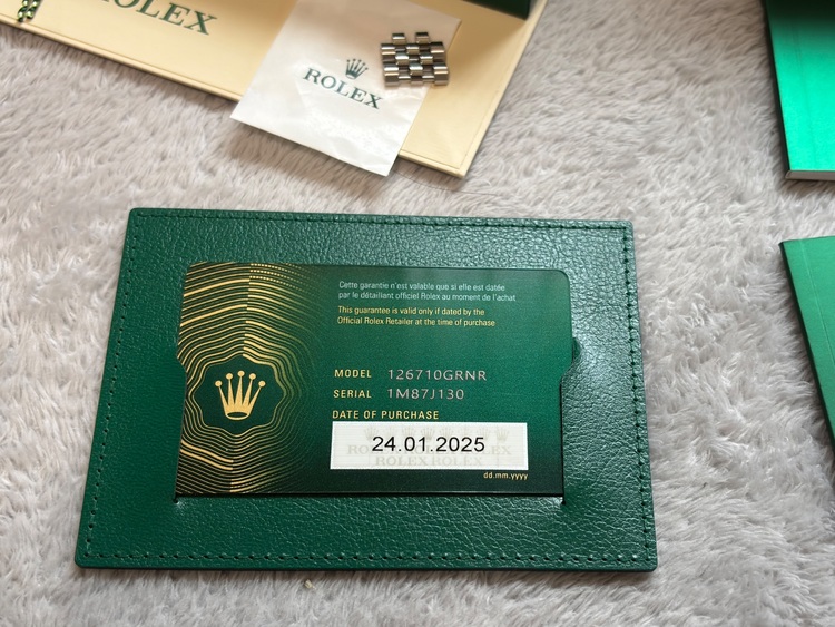 ロレックス GMTマスター （高級時計）の商品画像 - 査定依頼日：2025年7月6日 - 最高査定価格：2,790,000円