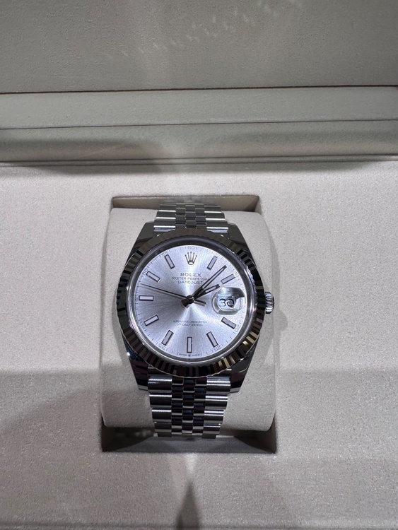 126334（高級時計）の商品画像 - 査定依頼日：2026年4月11日 - 最高査定価格：2,350,000円