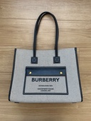BURBERRY バッグ（ブランドバッグ）の商品画像 - 査定依頼日：2025年12月7日 - 最高査定価格：40,000円