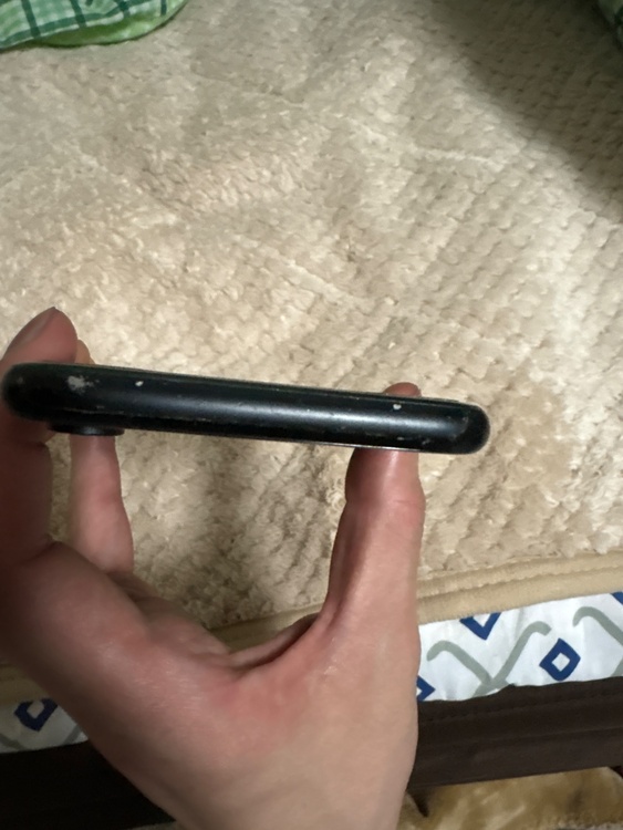 iPhoneXR 64GB（スマホ）の商品画像 - 査定依頼日：2026年3月5日 - 最高査定価格：12,000円