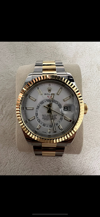 ロレックス スカイドゥエラー （高級時計）の商品画像 - 査定依頼日：2024年12月29日 - 最高査定価格：2,600,000円