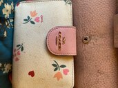 コーチ財布（ブランド財布・小物）の商品画像 - 査定依頼日：2025年2月12日 - 最高査定価格：1,200円