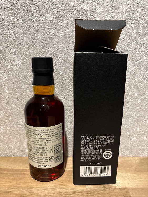山崎蒸溜所限定180ml（お酒）の商品画像 - 査定依頼日：2026年4月30日 - 最高査定価格：4,000円
