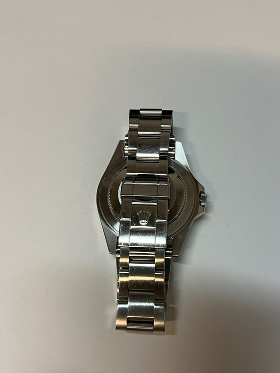 ロレックス エクスプローラー 16570（高級時計）の商品画像 - 査定依頼日：2025年2月4日 - 最高査定価格：500,000円