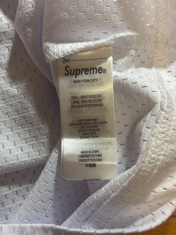 Supreme Bandana Football Jersey（古着・ファッション）の商品画像 - 査定依頼日：2026年6月29日 - 最高査定価格：100円
