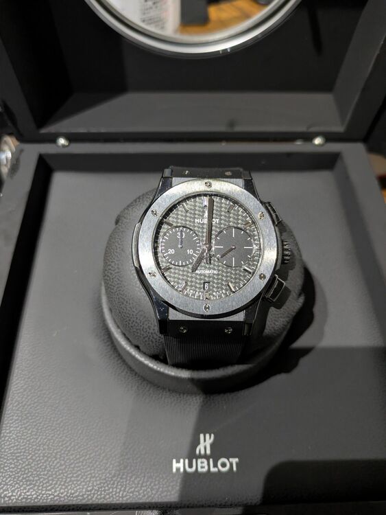 ウブロ クラシックフュージョン 521.CM.1771.RK（高級時計）の商品画像 - 査定依頼日：2025年10月16日 - 最高査定価格：800,000円