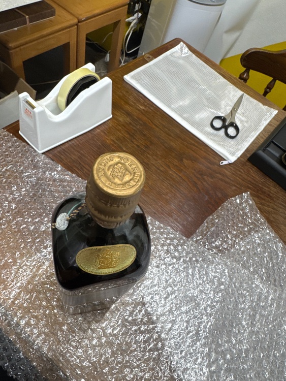 ウイスキー ジョニーウォーカー （お酒）の商品画像 - 査定依頼日：2025年11月6日 - 最高査定価格：8,000円