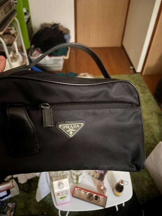 プラダ  （ブランドバッグ）の商品画像 - 査定依頼日：2026年3月18日 - 最高査定価格：60,000円