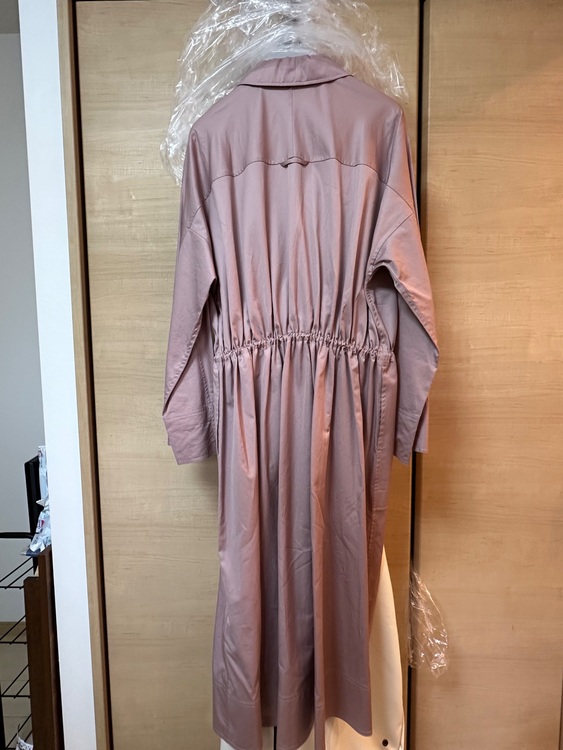 ワンピース（古着・ファッション）の商品画像 - 査定依頼日：2025年11月18日 - 最高査定価格：5,000円