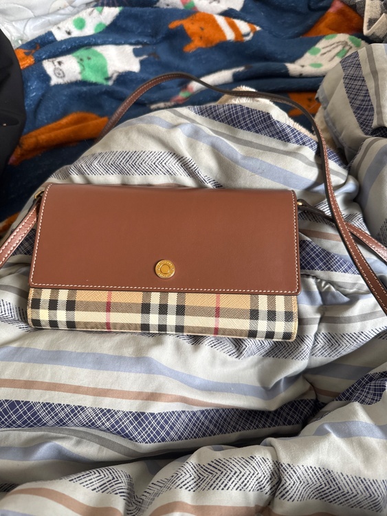 その他 バーバリー （ブランドバッグ）の商品画像 - 査定依頼日：2026年3月23日 - 最高査定価格：5,000円