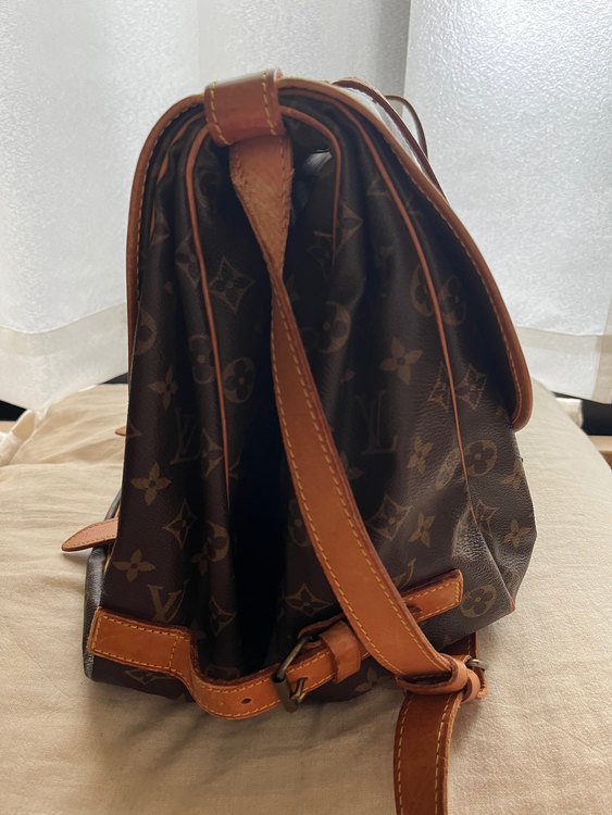 M42252（ブランドバッグ）の商品画像 - 査定依頼日：2022年10月11日 - 最高査定価格：45,000円