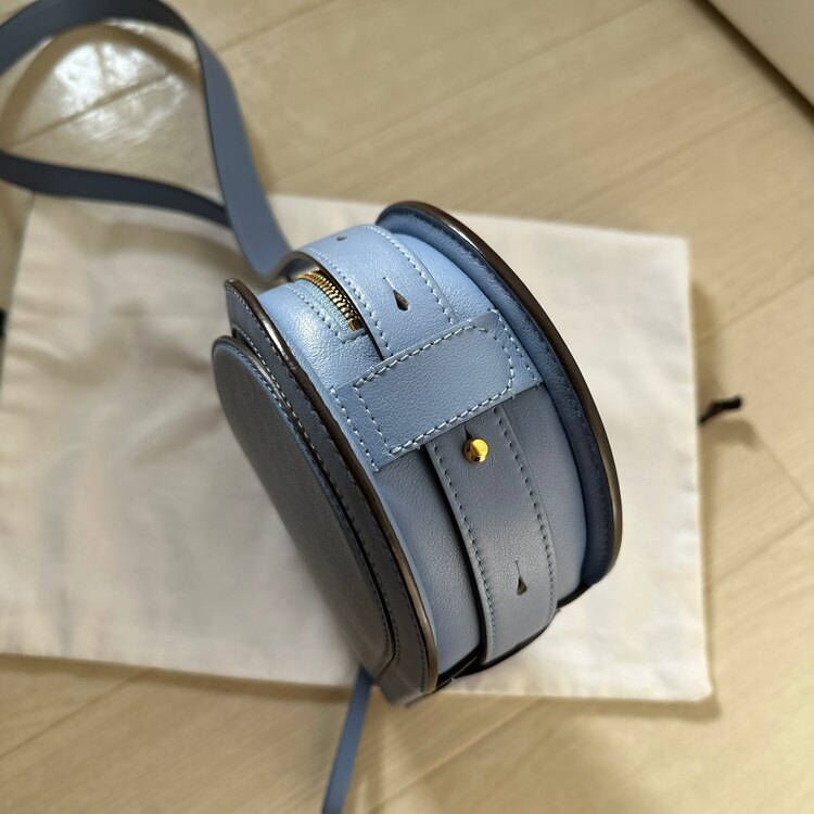 ヴァレクストラ  （ブランドバッグ）の商品画像 - 査定依頼日：2025年4月14日 - 最高査定価格：120,000円