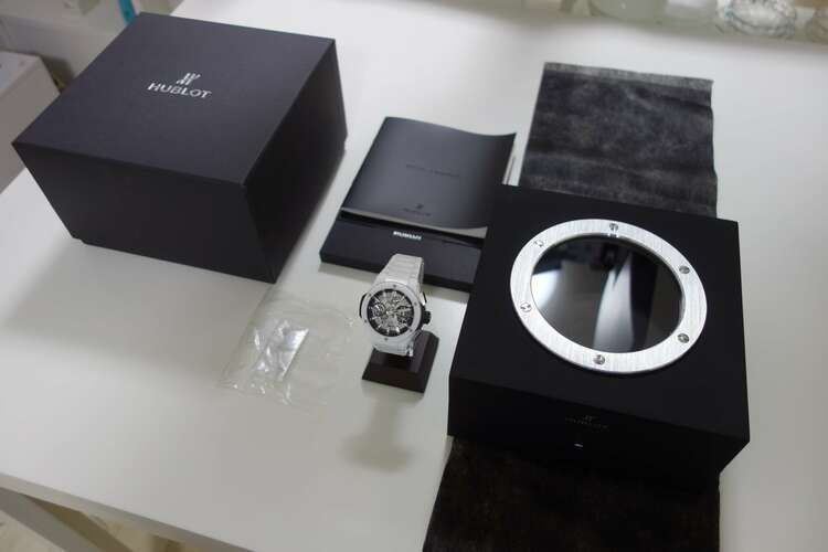 インテグラルセラミックホワイト（高級時計）の商品画像 - 査定依頼日：2025年5月6日 - 最高査定価格：1,650,000円