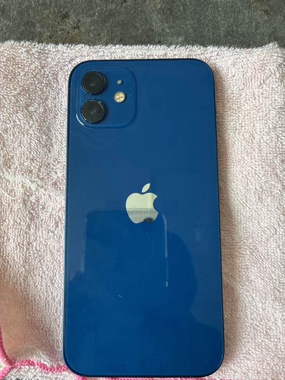 iPhone iPhone 12 128GB SIMフリー（スマホ）の商品画像 - 査定依頼日：2026年7月11日 - 最高査定価格：23,500円
