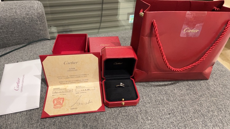 カルティエ ジュストアンクル スモールモデル K18ホワイトゴールド リング　（金・貴金属）の商品画像 - 査定依頼日：2025年9月18日 - 最高査定価格：100,000円