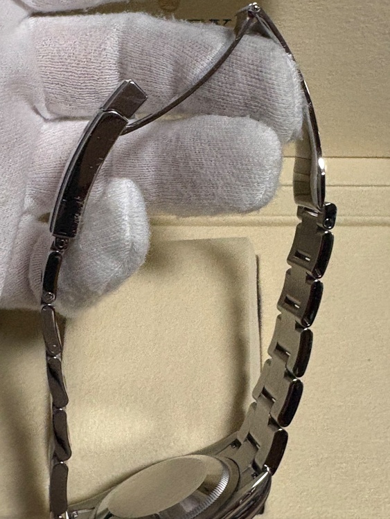 ロレックス パーペチュアル 1260000（高級時計）の商品画像 - 査定依頼日：2026年1月28日 - 最高査定価格：1,900,000円