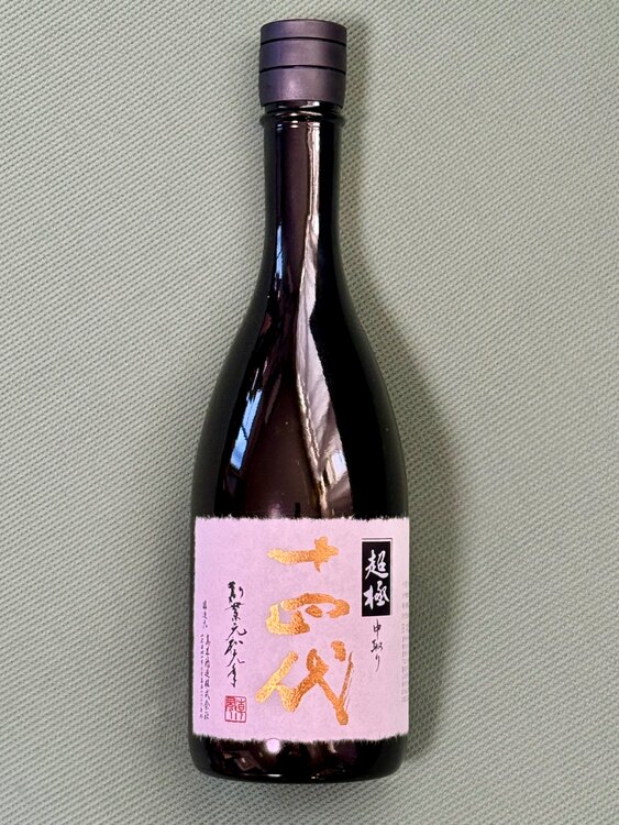 日本酒 十四代 （お酒）の商品画像 - 査定依頼日：2025年1月18日 - 最高査定価格：22,000円