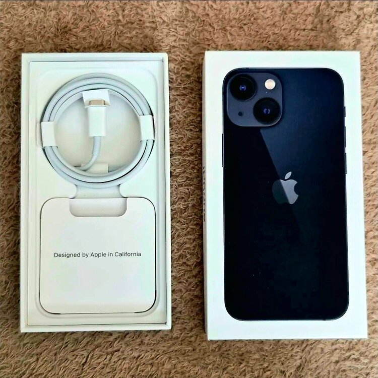 iPhone 13 mini 256GB SIMフリー（スマホ）の商品画像 - 査定依頼日：2026年3月22日 - 最高査定価格：35,000円