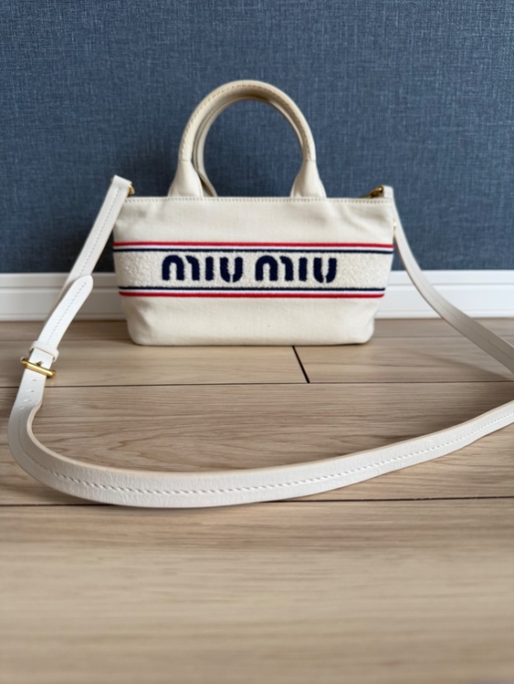 キャンバス　ロゴバッグ（ブランドバッグ）の商品画像 - 査定依頼日：2026年4月28日 - 最高査定価格：446,000円