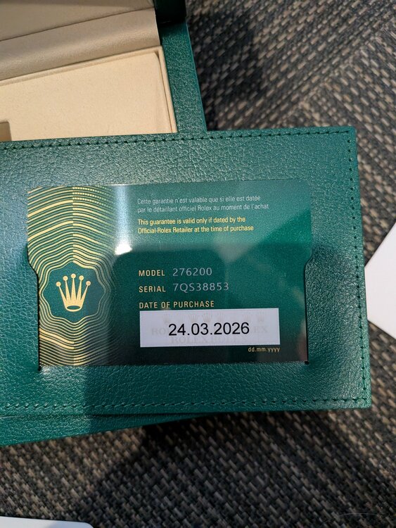 ロレックス パーペチュアル 276200（高級時計）の商品画像 - 査定依頼日：2026年4月6日 - 最高査定価格：1,200,000円