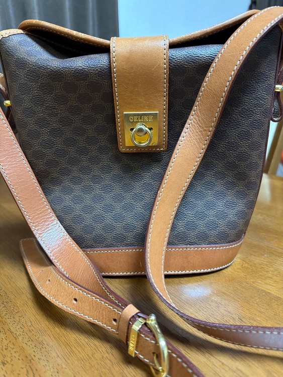 セリーヌ  （ブランドバッグ）の商品画像 - 査定依頼日：2026年2月9日 - 最高査定価格：35,000円