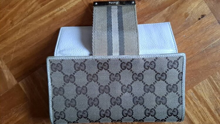 グッチ  （ブランドバッグ）の商品画像 - 査定依頼日：2025年4月30日 - 最高査定価格：10,000円