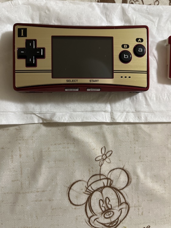 ゲームボーイミクロとカセット（ゲーム機本体・ゲームソフト）の商品画像 - 査定依頼日：2022年7月15日 - 最高査定価格：8,500円