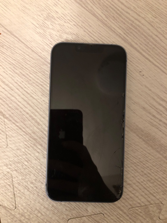 iPhone14 /機種番号 MPVJ3J/A /シリアル番号MH9JX69QH（スマホ）の商品画像 - 査定依頼日：2025年11月3日 - 最高査定価格：44,000円