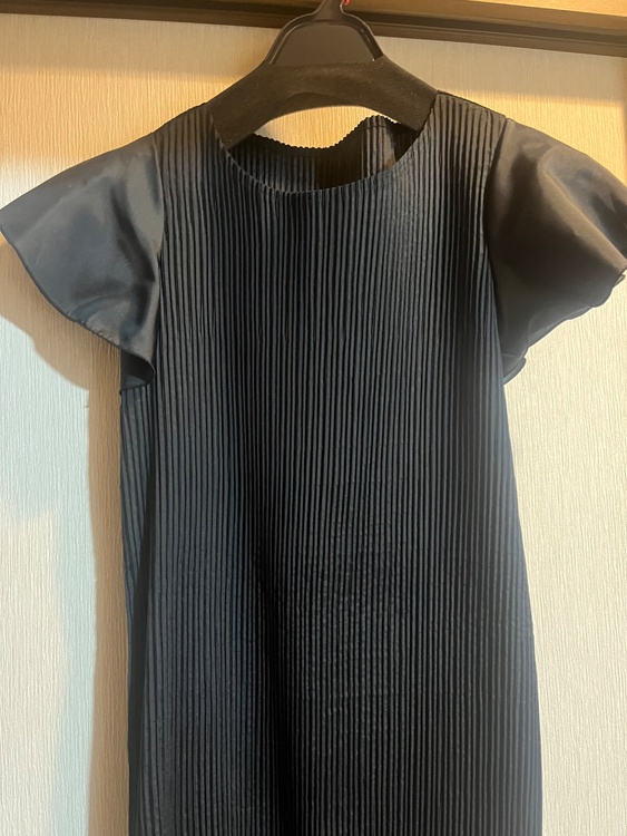 黒ロングドレス（古着・ファッション）の商品画像 - 査定依頼日：2026年4月7日 - 最高査定価格：5,000円