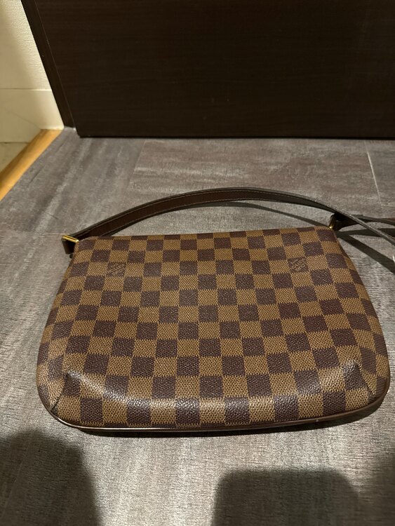 ダミエ（古着・ファッション）の商品画像 - 査定依頼日：2025年4月6日 - 最高査定価格：47,000円