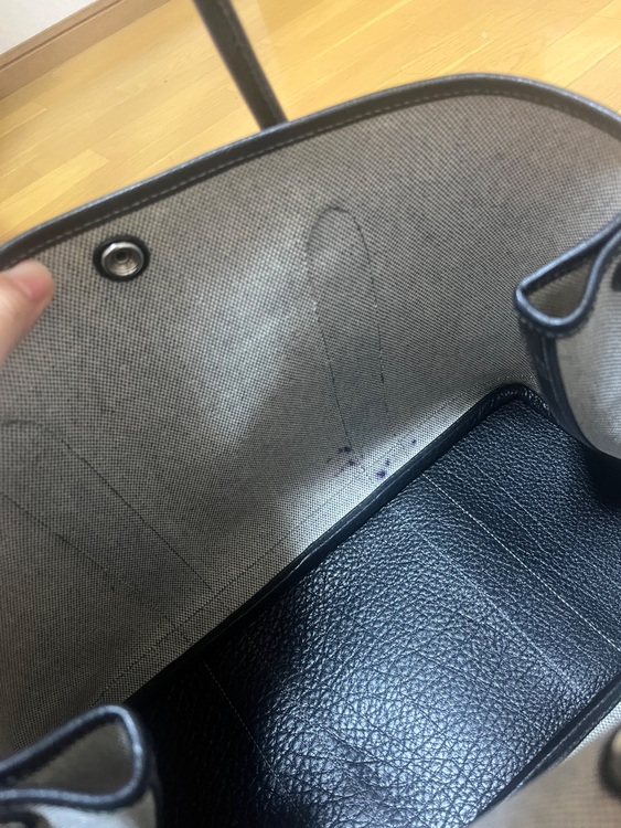 キャンパス白✖️ブラック（ブランドバッグ）の商品画像 - 査定依頼日：2025年8月25日 - 最高査定価格：60,000円