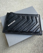 BALENCIAGAフラグメントケース